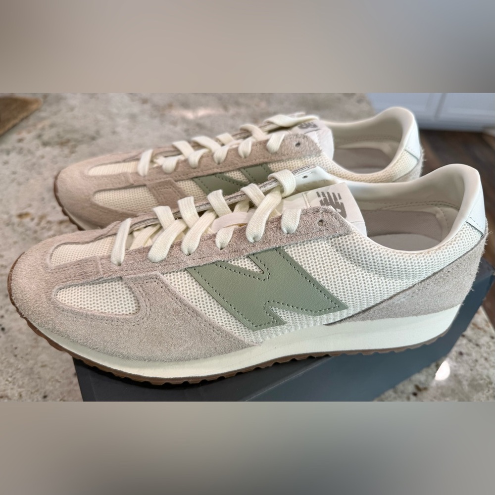 New Balance 471 Unisex Athletic Shoes